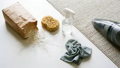 Maissitärkkelys tekee ihmeitä kotona: 3 yllättävää käyttötapaa arjessa ja siivouksessa